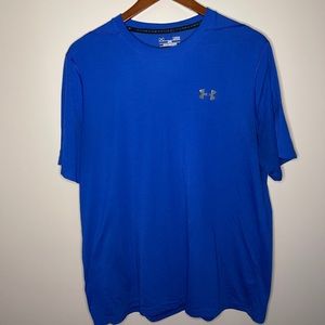 Large blue under armour t-shirt